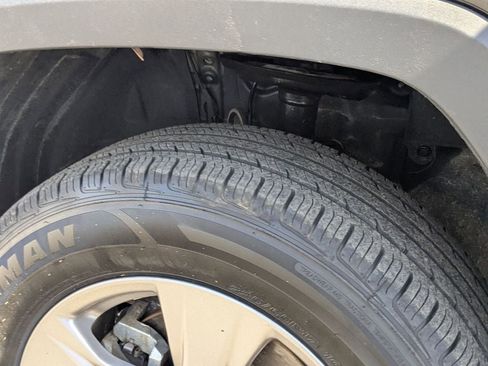 Used 2025 Toyota RAV4 XLE image 30