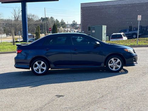 Used 2011 Toyota Corolla S image 3