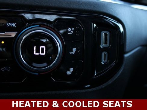 Used 2024 Chevrolet Silverado 2500 High Country w/ High Country Premium Package image 15