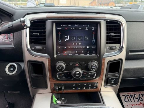 Used 2018 RAM 3500 Laramie image 20