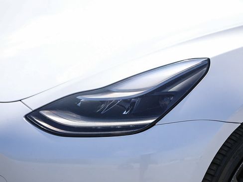 Used 2021 Tesla Model 3 Performance AWD/4WD image 8