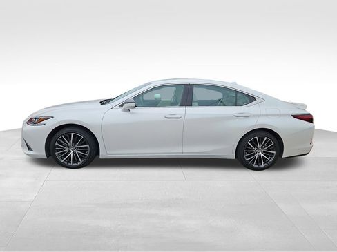 Used 2023 Lexus ES 350 w/ Premium Package FWD image 4