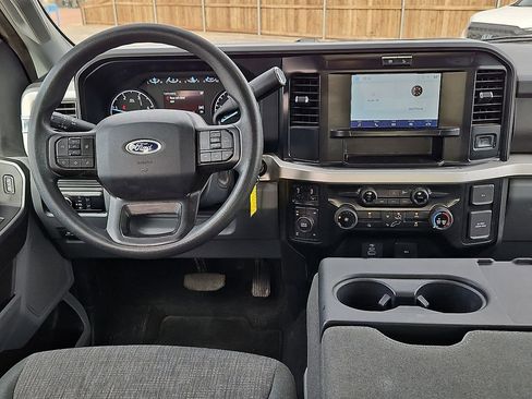 Used 2025 Ford F250 XLT w/ FX4 Off-Road Package image 19