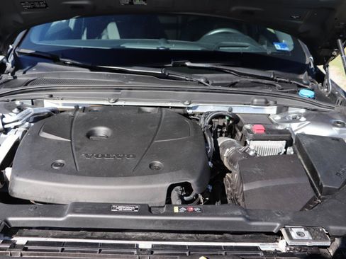 Used 2019 Volvo V60 T5 Cross Country AWD/4WD image 43