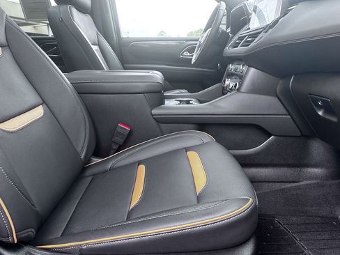 Used 2024 GMC Yukon AT4 image 43