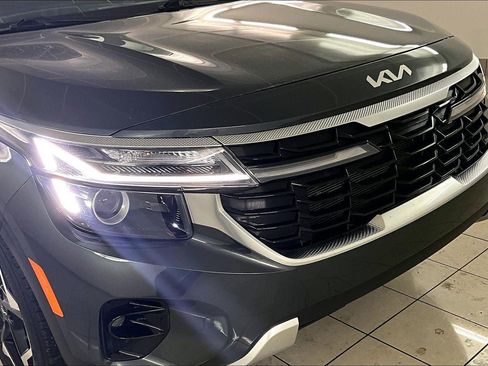 Used 2024 Kia Seltos EX image 33