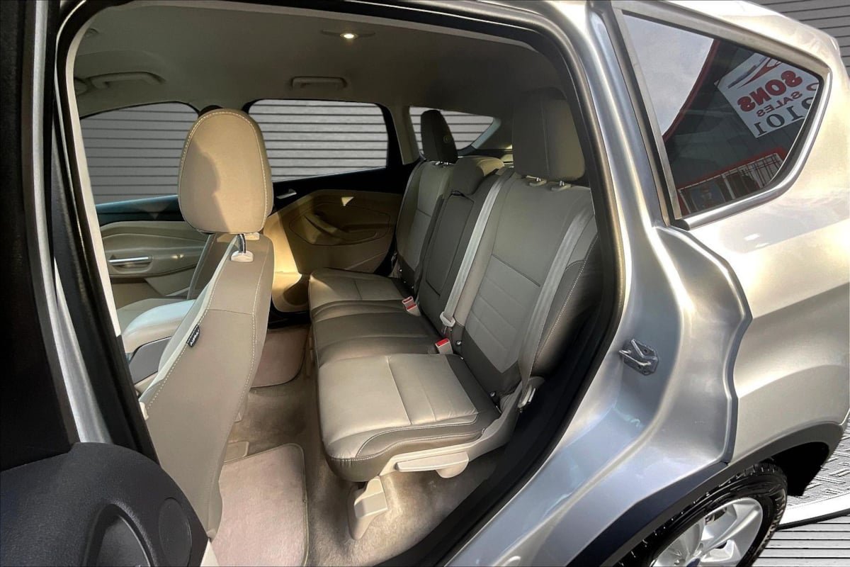 Used 2014 Ford Escape SE w/ Equipment Group 201A FWD image 19