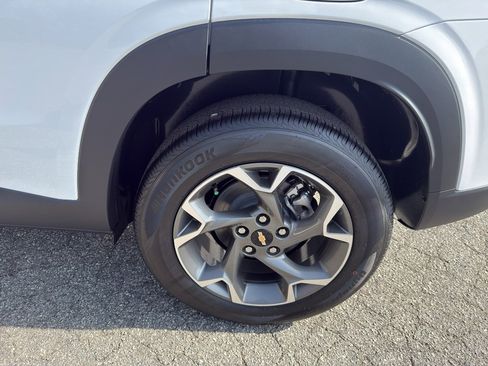 New 2026 Chevrolet Trax LT w/ Driver Confidence Package image 20