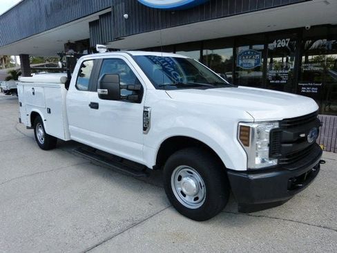 Used 2019 Ford F250 XL w/ Power Equipment Group image 6