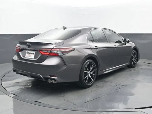 Used 2024 Toyota Camry SE w/ Convenience Package FWD image 22