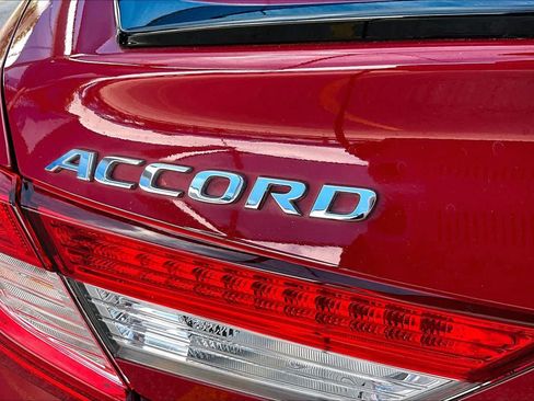 Used 2021 Honda Accord Sport image 10