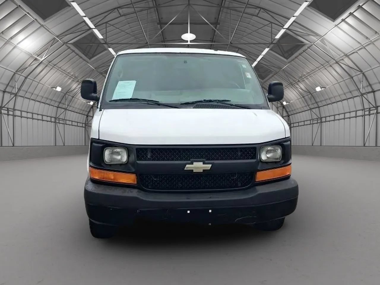 Used 2015 Chevrolet Express 2500 RWD image 8