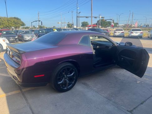 Used 2020 Dodge Challenger SXT w/ Blacktop Package RWD image 12
