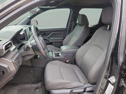 Certified 2025 Toyota Tacoma SR5 image 21