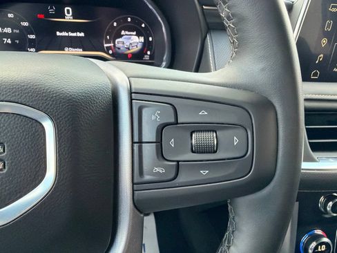 Used 2024 GMC Yukon SLT w/ SLT Luxury Package AWD/4WD image 26