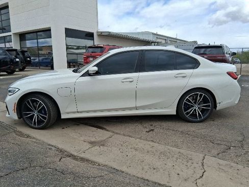 Used 2021 BMW 330e RWD image 2