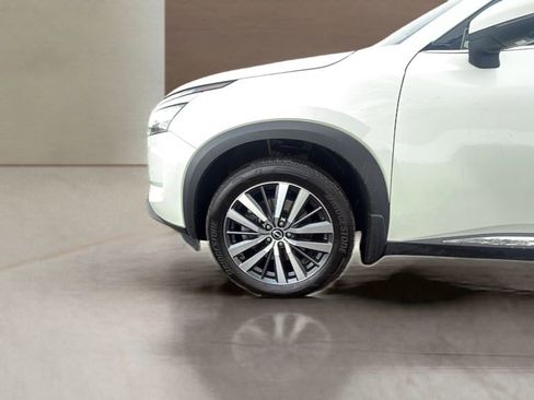 Used 2022 Nissan Pathfinder Platinum w/ Cargo Package image 19