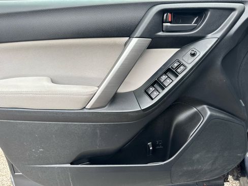 Used 2014 Subaru Forester 2.5i Premium w/ All-Weather Package image 20