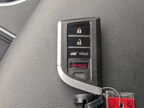 Used 2024 Acura MDX SH-AWD image 36