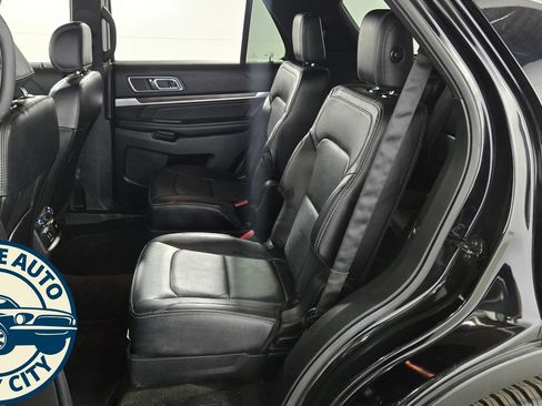 Used 2017 Ford Explorer Limited w/ Equipment Group 301A AWD/4WD image 29
