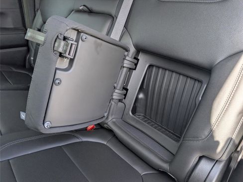 Used 2020 GMC Sierra 1500 SLT w/ SLT Premium Plus Package image 33