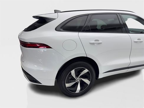 Used 2024 Jaguar F-PACE R-Dynamic S image 16