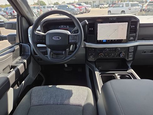 New 2026 Ford F250 XLT w/ XLT Premium Package AWD/4WD image 18