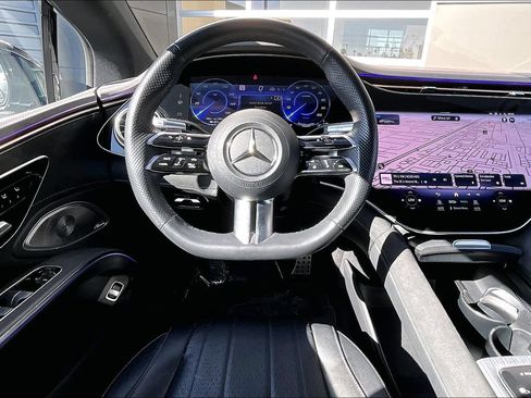 Used 2023 Mercedes-Benz EQS 580 4MATIC Sedan w/ Exclusive Trim Package image 5