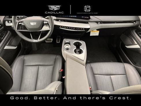 Used 2025 Cadillac Optiq Luxury 2 AWD/4WD image 12
