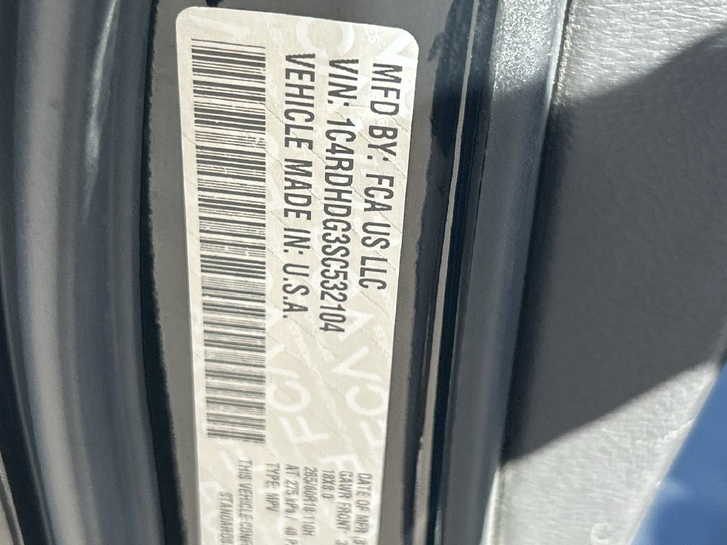 Used 2025 Dodge Durango GT RWD image 29