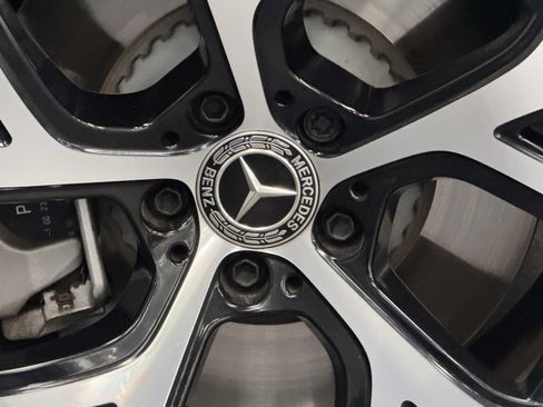 Certified 2025 Mercedes-Benz GLC 350e 4MATIC image 17