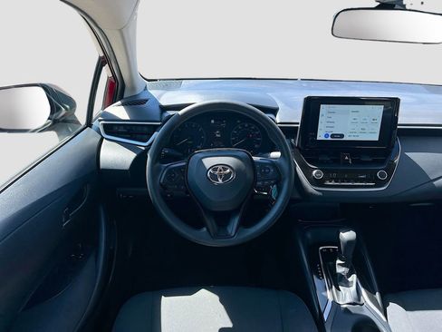 Used 2025 Toyota Corolla LE FWD image 20