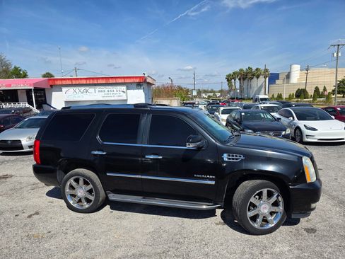 Used 2012 Cadillac Escalade 2WD image 8