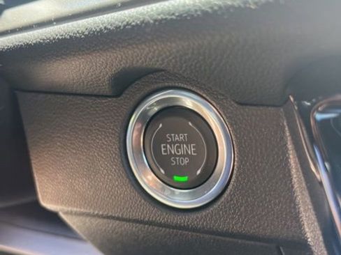 New 2026 Chevrolet Traverse LT w/ Midnight/Sport Edition FWD image 24