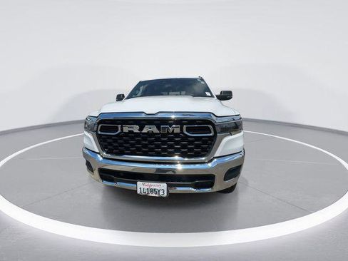 Certified 2025 RAM 1500 Big Horn AWD/4WD image 3