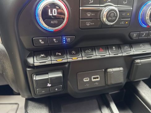 Used 2021 GMC Sierra 1500 SLT w/ SLT Premium Plus Package image 21
