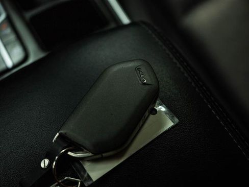 Used 2024 Kia Sorento S image 24