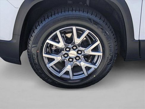 Used 2023 GMC Acadia SLT AWD/4WD image 22