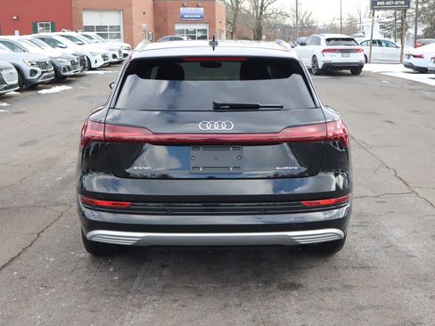 Used 2021 Audi e-tron Premium image 6