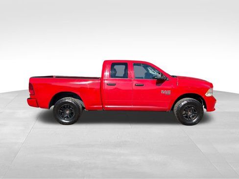 Used 2019 RAM 1500 Express AWD/4WD image 2