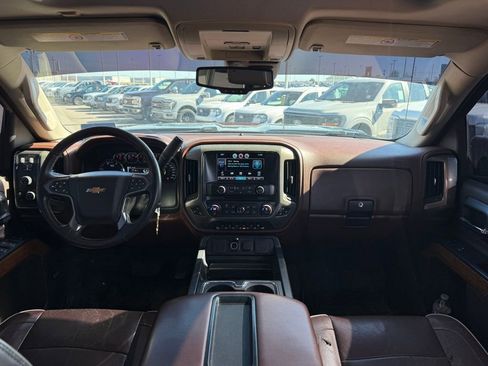 Used 2015 Chevrolet Silverado 2500 High Country w/ Duramax Plus Package image 18