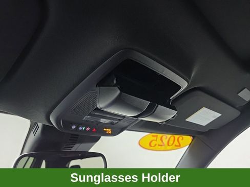 Certified 2025 Buick Enclave Sport Touring w/ Power Package image 43