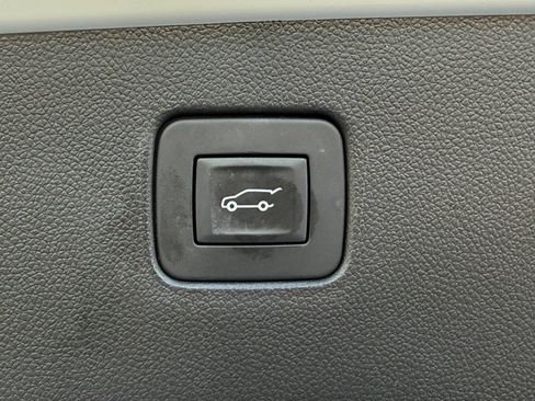 Used 2025 Buick Envista Avenir FWD image 43