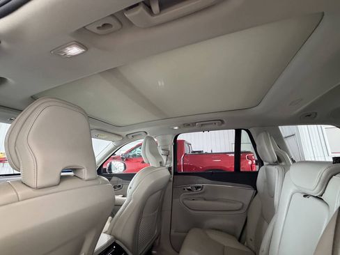 Used 2023 Volvo XC90 B6 Ultimate AWD/4WD image 30
