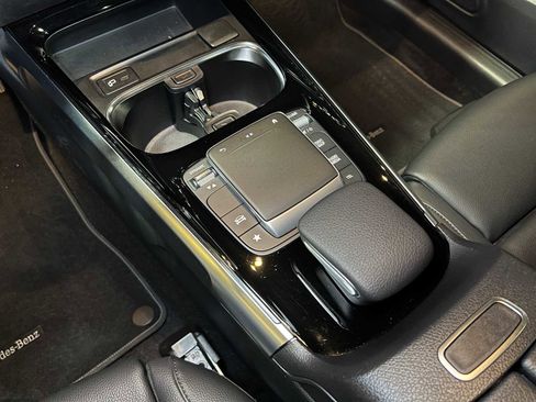 Certified 2022 Mercedes-Benz GLB 250 GLB 250 image 29