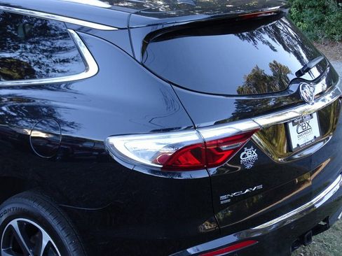 Used 2022 Buick Enclave Essence w/ Experience Buick Package image 35