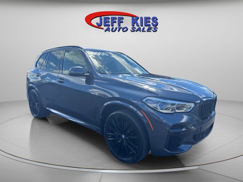 Used 2022 BMW X5 M50i w/ Executive Package AWD/4WD image 3