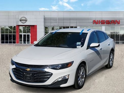 Used 2023 Chevrolet Malibu LT image 9