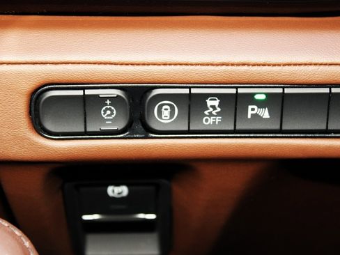 Used 2023 Acura MDX SH-AWD w/ Technology Package image 31