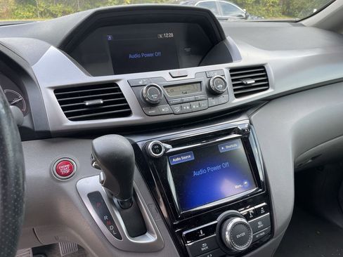 Used 2017 Honda Odyssey EX-L image 12